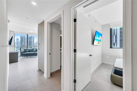 121 NE 5th St 3005, Miami FL - photo 13 of 18