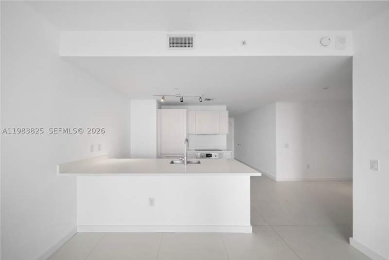 2 bedroom Condominium at 501 NE 31st St 3110, Paraiso Bayviews Condo, Miami — photo 3