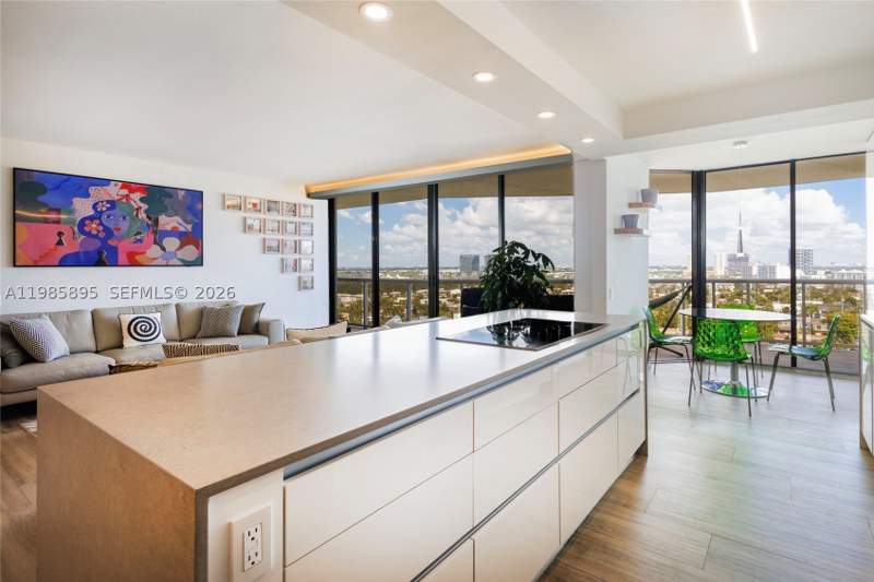 3 bedroom Condominium at 3640 Yacht Club Dr 1701, Harborside At The Waterwa, Aventura — photo 4