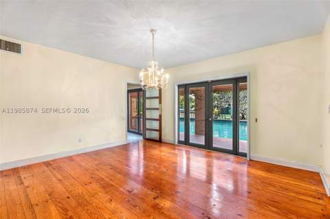 3310 Garden Ave, Miami Beach FL - photo 20 of 37