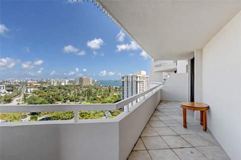 2000 Towerside Ter Ph11, Miami FL - photo 17 of 57