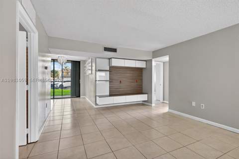 8065 SW 107th Ave 106, Miami FL - photo 10 of 26