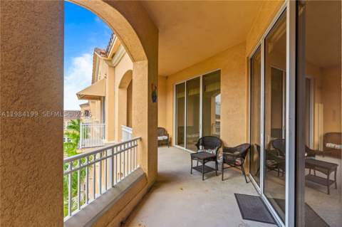3001 NE 185th St 716, Aventura FL - photo 15 of 86