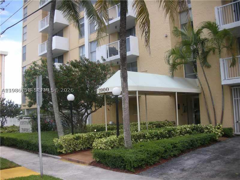 1 bedroom Condominium at 2000 NE 135th St 1002, Keystone Towers Condo, North Miami — photo 1