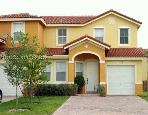 3 bedroom Townhouse at 13822 SW 274th Ter, Riverside At Bisc Natl Pk, Homestead — photo 1