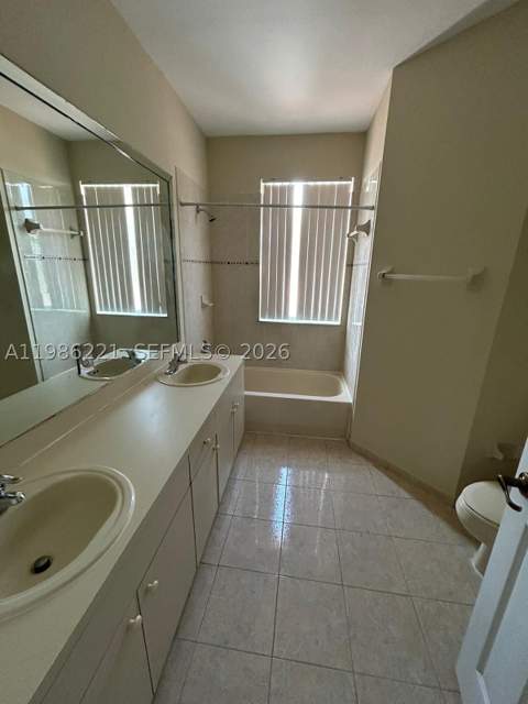 13822 SW 274th Ter, Homestead FL - photo 7 of 9