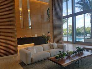16385 Biscayne Boulevard 1018, North Miami Beach FL - photo 20 of 41
