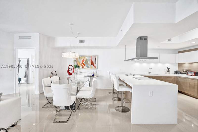 2 bedroom Condominium at 17301 Biscayne Blvd 1207, Marina Palms Residences N, North Miami Beach — photo 4