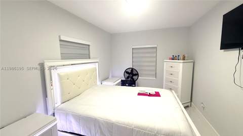 14401 Boggs Dr, Miami FL - photo 10 of 16