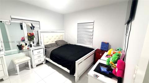 14401 Boggs Dr, Miami FL - photo 13 of 16