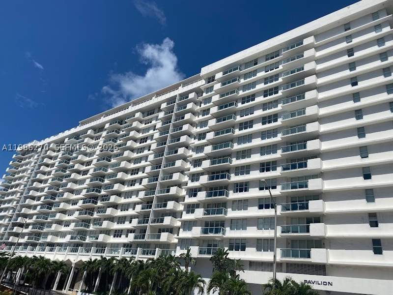 1 bedroom Condominium at 5601 Collins Ave 1524, The Pavilion Condo, Miami Beach — photo 2