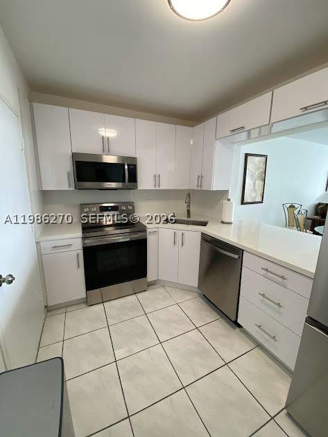 1 bedroom Condominium at 5601 Collins Ave 1524, The Pavilion Condo, Miami Beach — photo 4