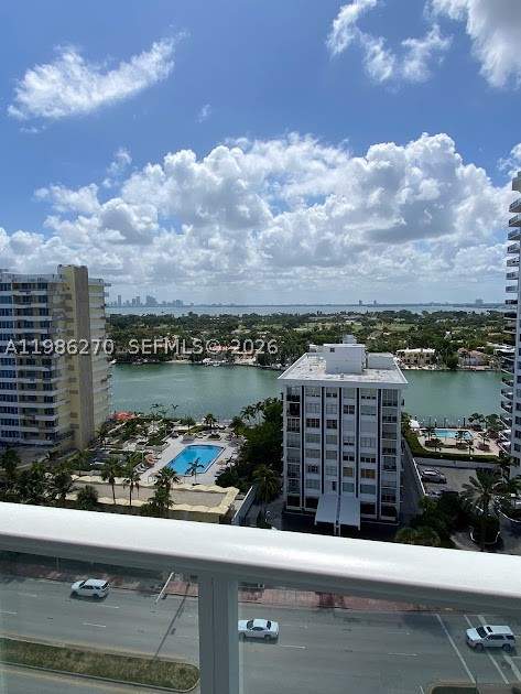 5601 Collins Ave 1524, Miami Beach FL - photo 6 of 27