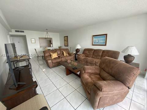 5601 Collins Ave 1524, Miami Beach FL - photo 9 of 27