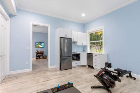 24 Grand Bay Estates Circle, Key Biscayne FL - photo 21 of 64