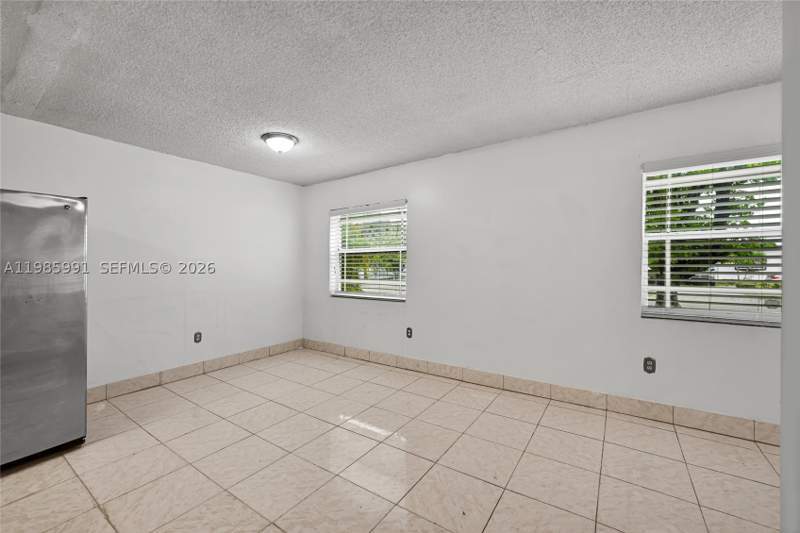 4 bedroom SingleFamilyResidence at 210 E 59th St, 4th Avenue Extension To H, Hialeah — photo 4