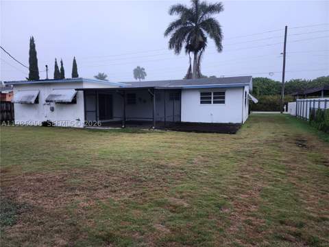 690 NW 19th St, Homestead FL - photo 10 of 12