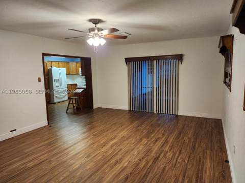 690 NW 19th St, Homestead FL - photo 8 of 12