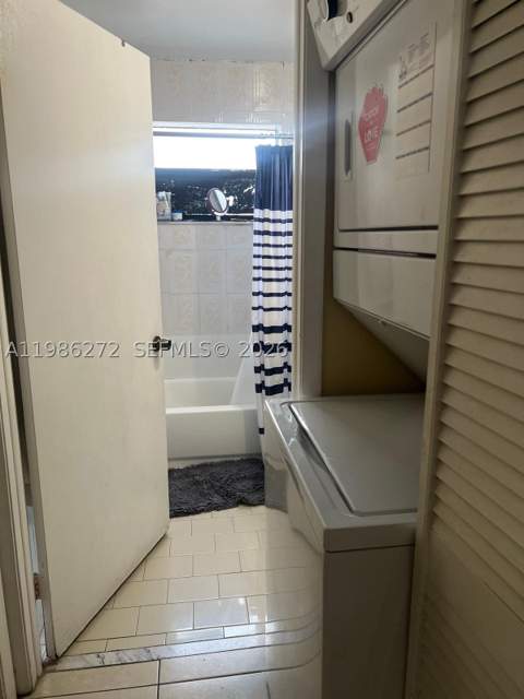 2295 W 53rd Pl 201, Hialeah FL - photo 10 of 19