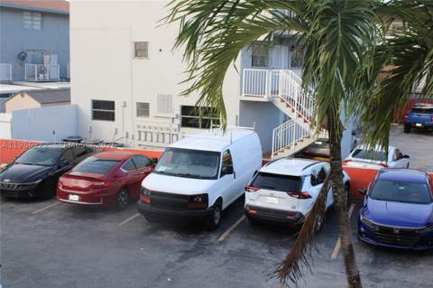 2295 W 53rd Pl 201, Hialeah FL - photo 16 of 19