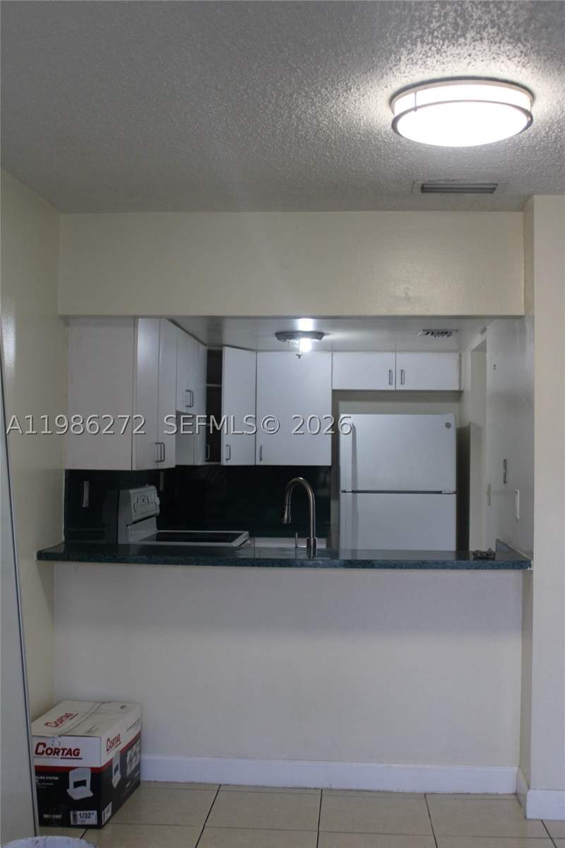2 bedroom Condominium at 2295 W 53rd Pl 201, Expo Towers Condo, Hialeah — photo 4