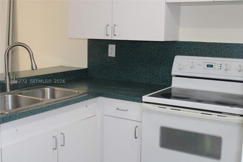 2 bedroom Condominium at 2295 W 53rd Pl 201, Expo Towers Condo, Hialeah — photo 5