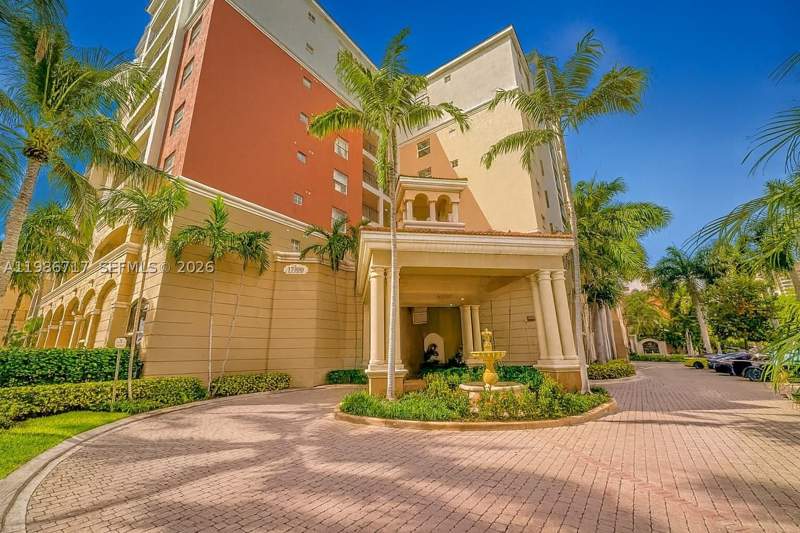 1 bedroom Condominium at 17150 N Bay Rd 2319, Porto Bellagio Condo, Sunny Isles Beach — photo 3