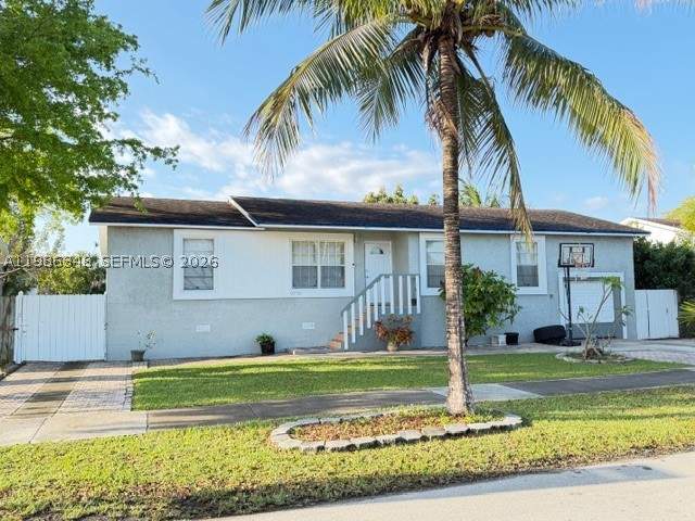 3 bedroom SingleFamilyResidence at 9770 SW 210th St, Aurora Park Sub, Cutler Bay — photo 2
