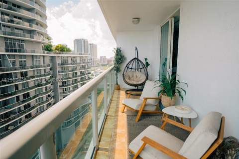 1800 N Bayshore Dr 1412, Miami FL - photo 24 of 32