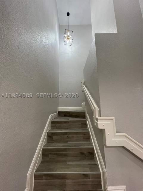 8900 SW 226th Ter, Cutler Bay FL - photo 11 of 41