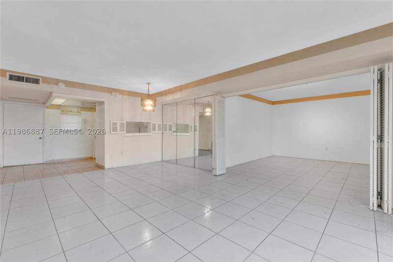 2 bedroom Condominium at 2999 Point East Dr C308, Point East One Condo-Bldg, Aventura — photo 4