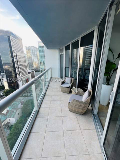 495 Brickell Ave 2707, Miami FL - photo 8 of 28