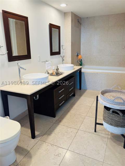 495 Brickell Ave 2707, Miami FL - photo 9 of 28