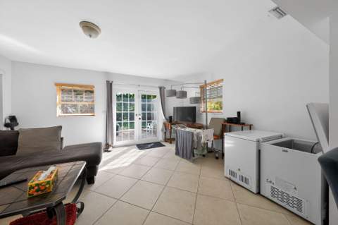 2131 Biarritz Drive, Miami Beach FL - photo 8 of 30
