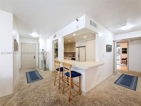 6061 Collins Ave 12D, Miami Beach FL - photo 13 of 54
