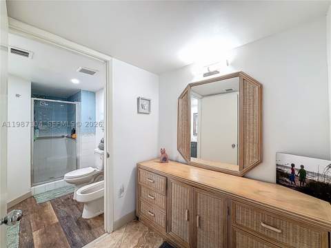 6061 Collins Ave 12D, Miami Beach FL - photo 22 of 54