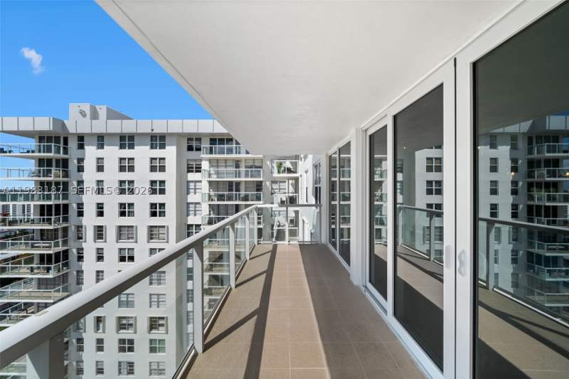 2 bedroom Condominium at 230 S 174th St 2202, Winston Tower 300 Condo, Sunny Isles Beach — photo 4