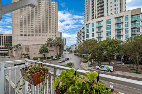 7290 SW 90th St 202, Miami FL - photo 19 of 28