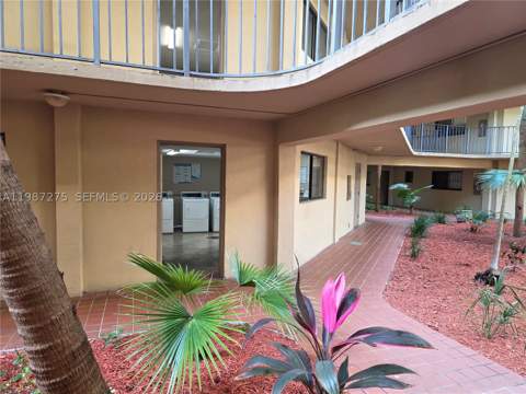 8615 NW 8th St 319, Miami FL - photo 7 of 22