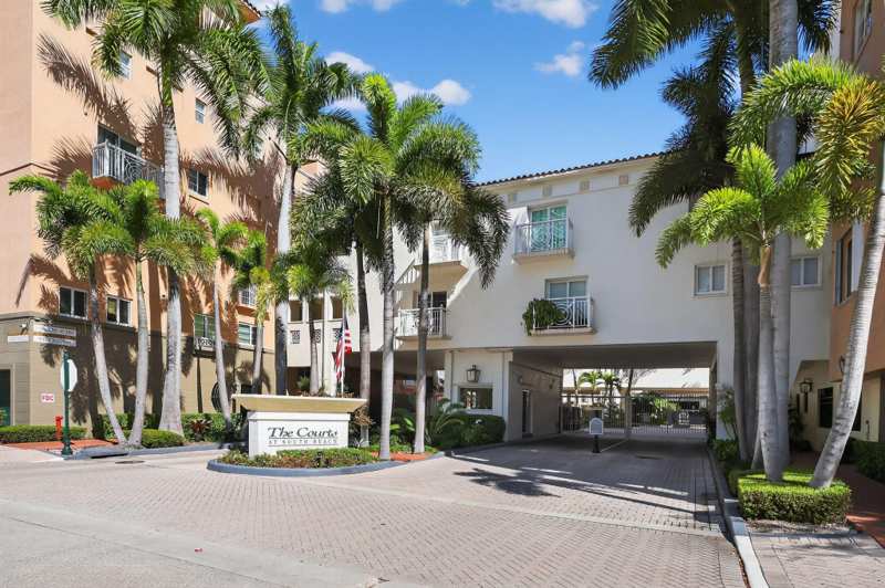 2 bedroom Condominium at 120 Jefferson Avenue, The Courts At South Beach, Miami Beach — photo 1