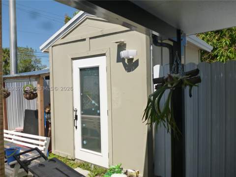 19372 SW 119th Ct, Miami FL - photo 9 of 35