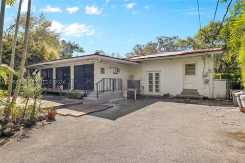 731 San Juan Dr, Coral Gables FL - photo 11 of 26