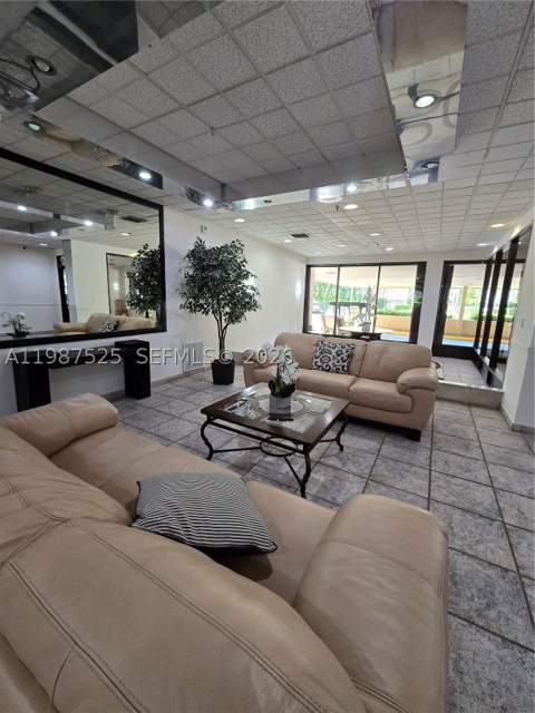 900 NE 195th St 709, Miami FL - photo 16 of 31