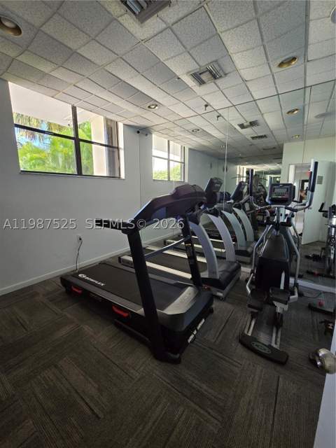 900 NE 195th St 709, Miami FL - photo 24 of 31