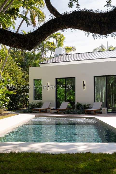 1701 Micanopy Ave, Coconut Grove FL - photo 19 of 35