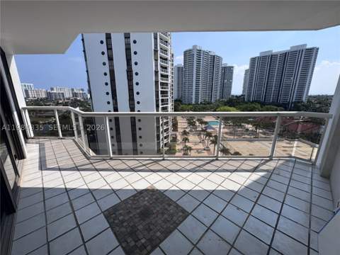 3610 Yacht Club Dr 1002, Aventura FL - photo 10 of 28