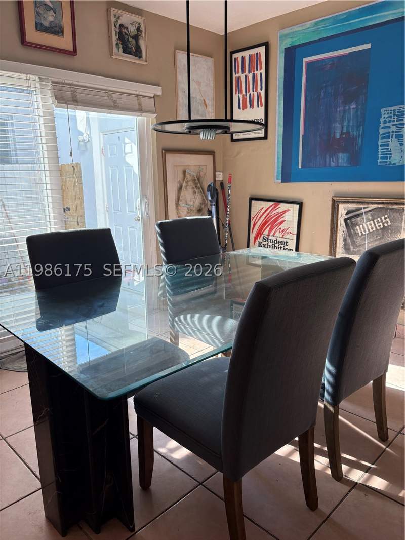 2 bedroom SingleFamilyResidence at 1758 SW 18th St, Amd Plat Venice Heights, Miami — photo 3