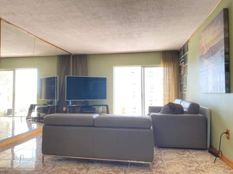 400 Kings Point Drive 1423, Sunny Isles Beach FL - photo 24 of 31