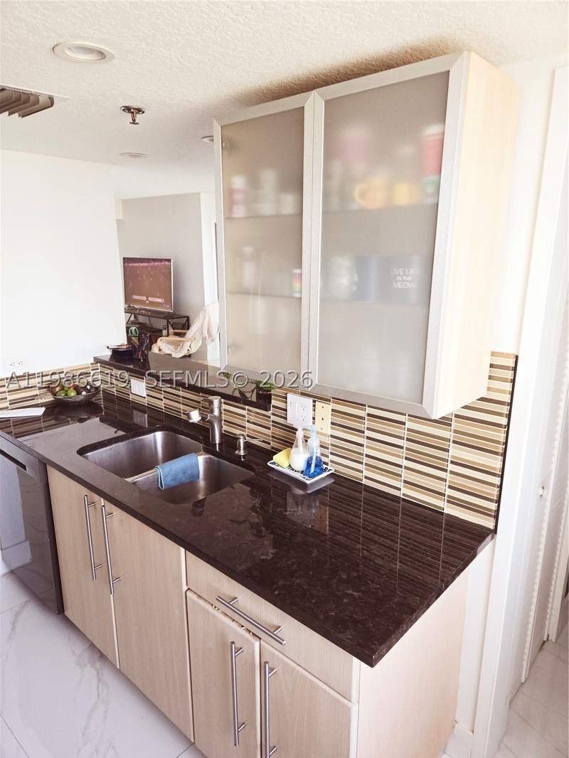 2 bedroom Condominium at 1650 Coral Way 702, Marbella Condo, Miami — photo 3