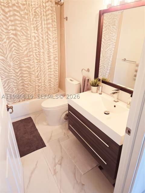 1650 Coral Way 702, Miami FL - photo 9 of 40
